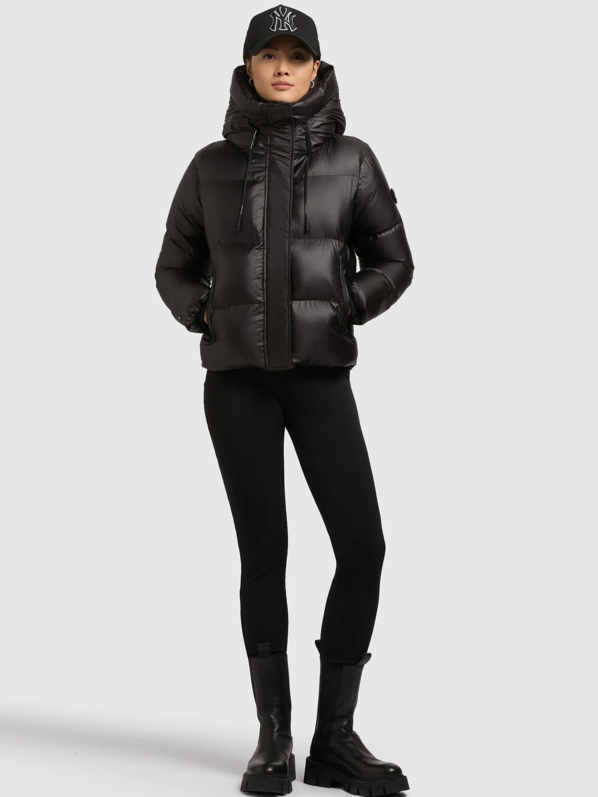 Jacke ENITS SHINY BLACK