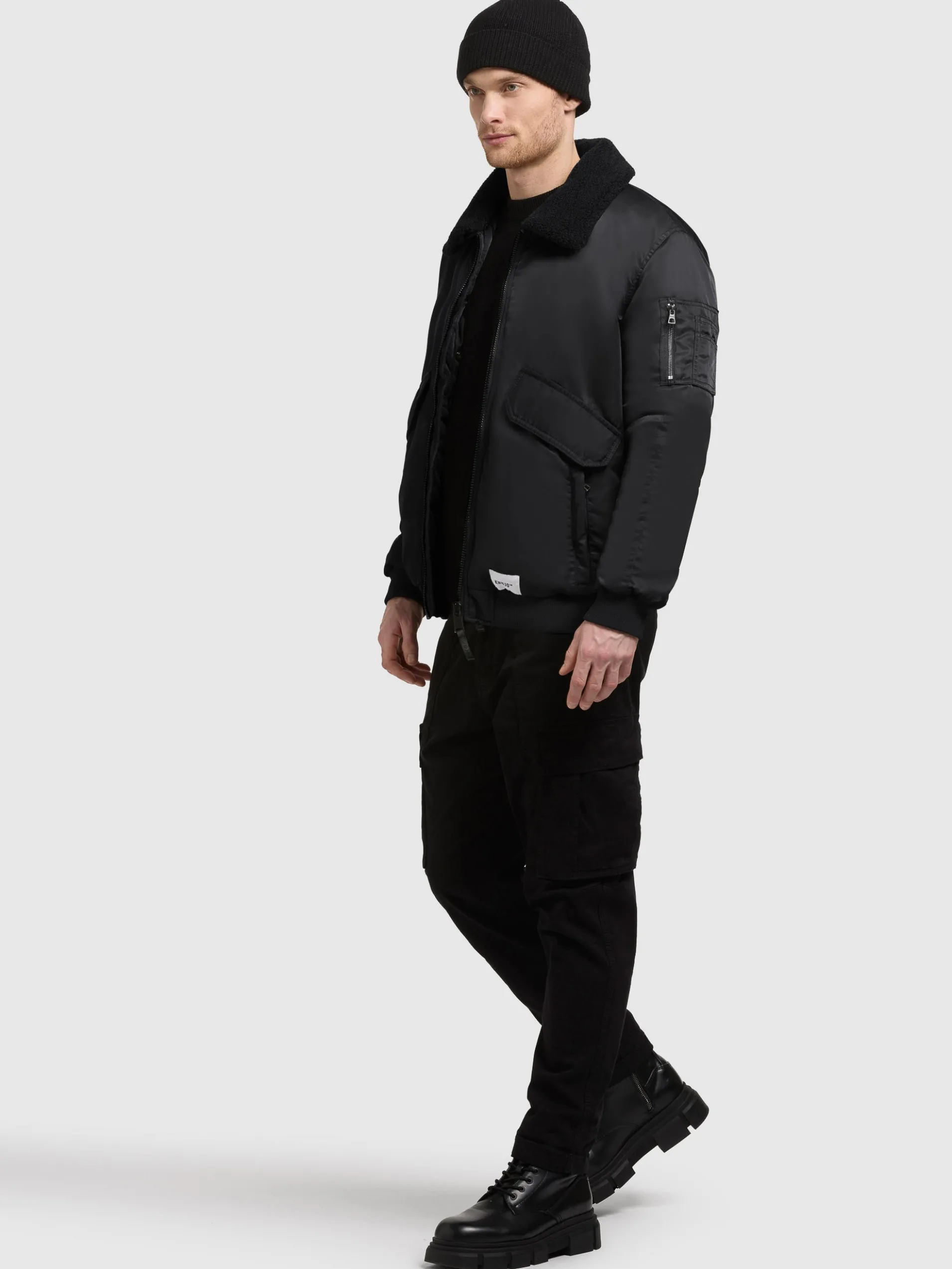 Jacke GROUND BLACK