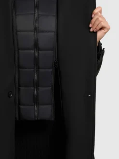 Mantel GORA BLACK