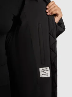 Mantel GUDA BLACK