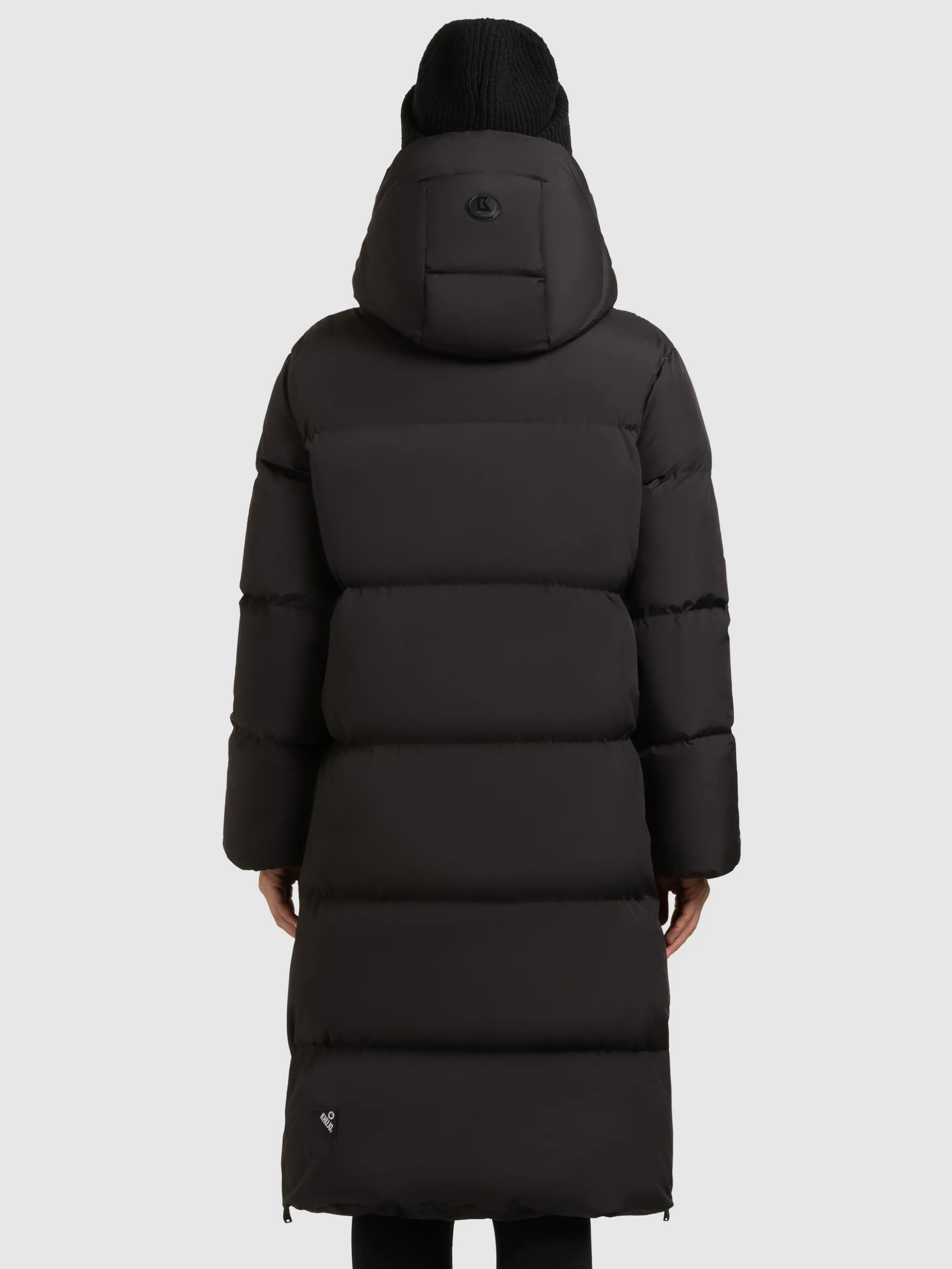 Mantel GUDA BLACK