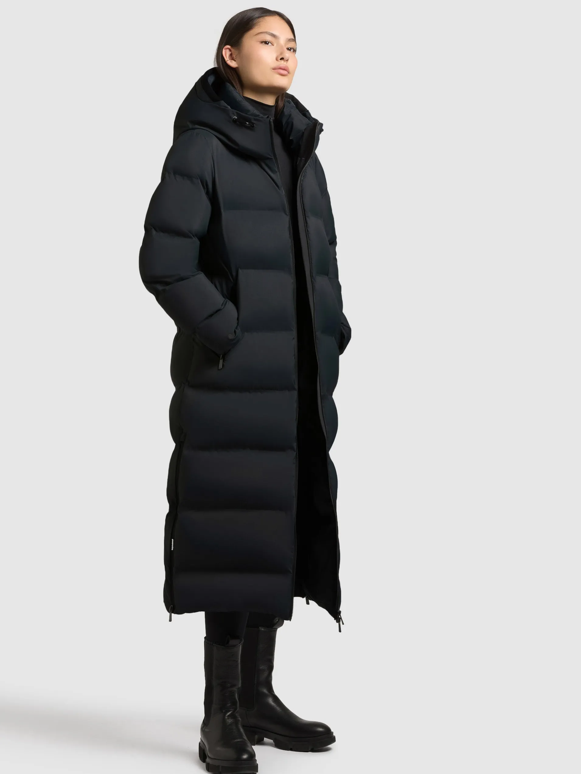 Mantel LAREA4 BLACK