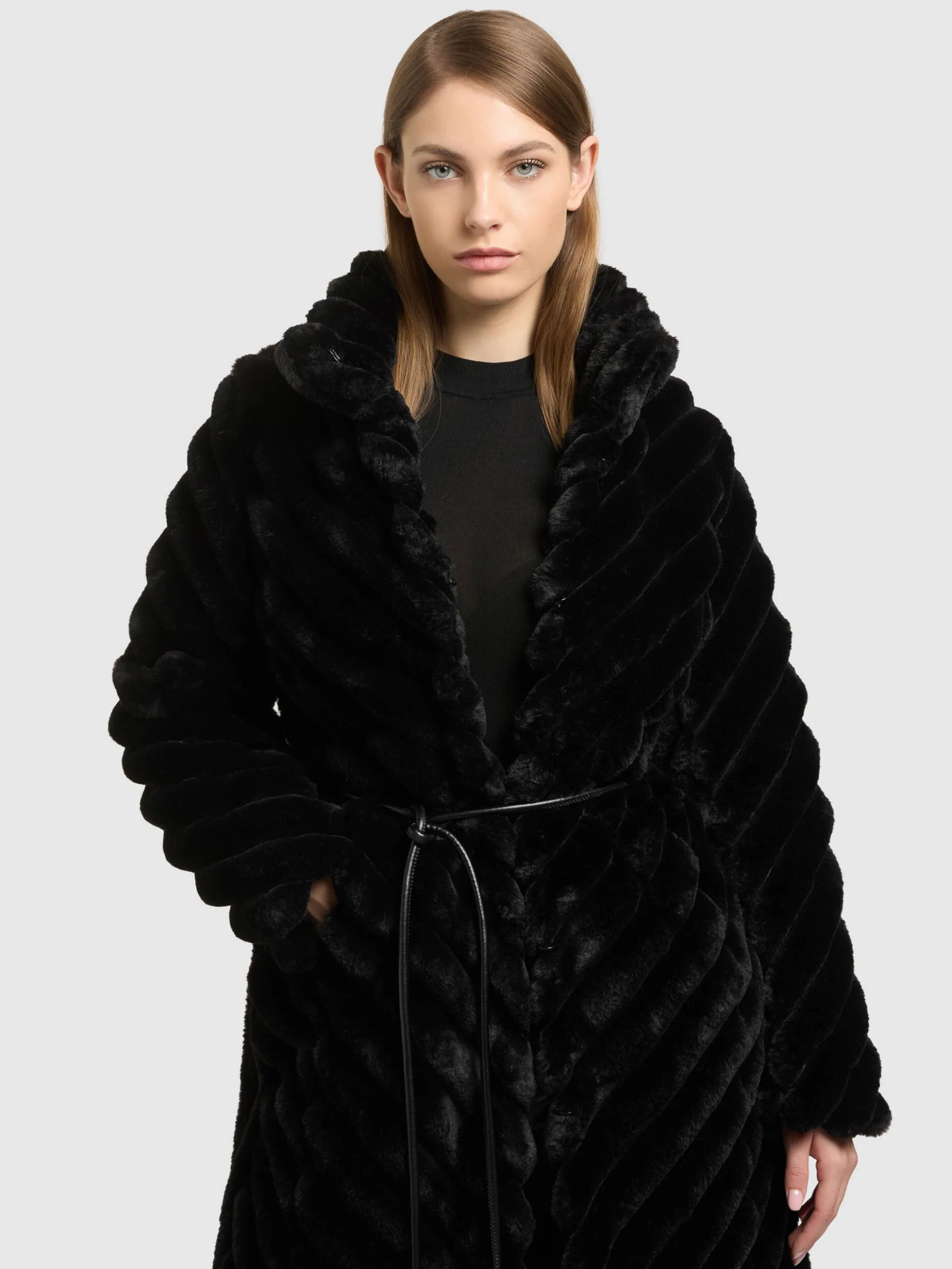 Mantel SABIJA BLACK