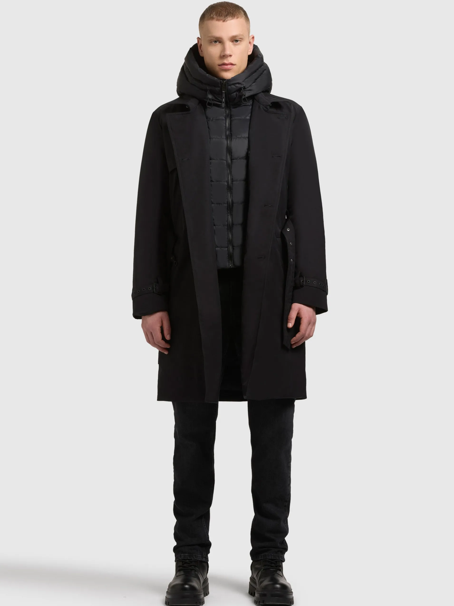 Mantel TARM BLACK