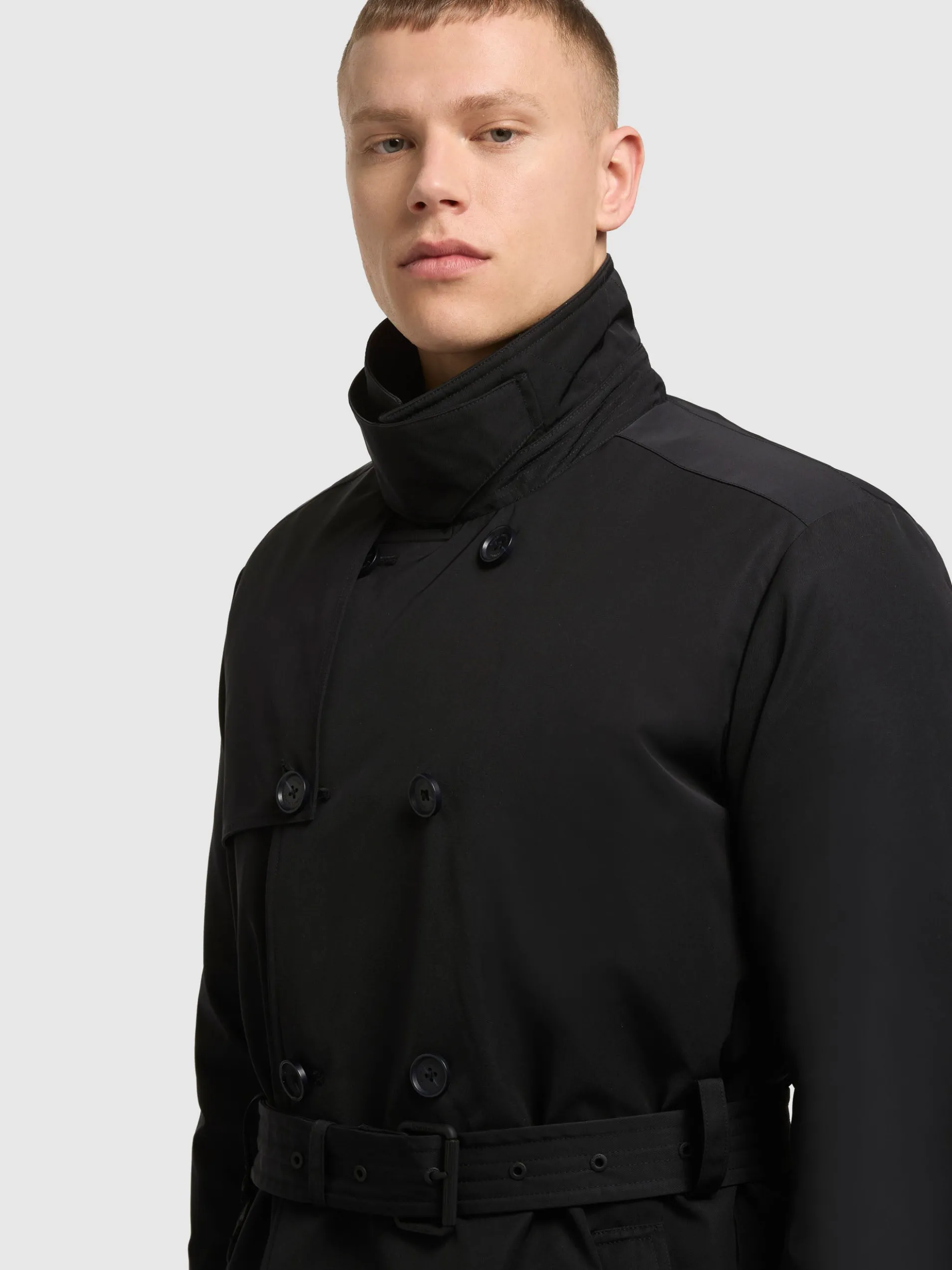 Mantel TARM BLACK
