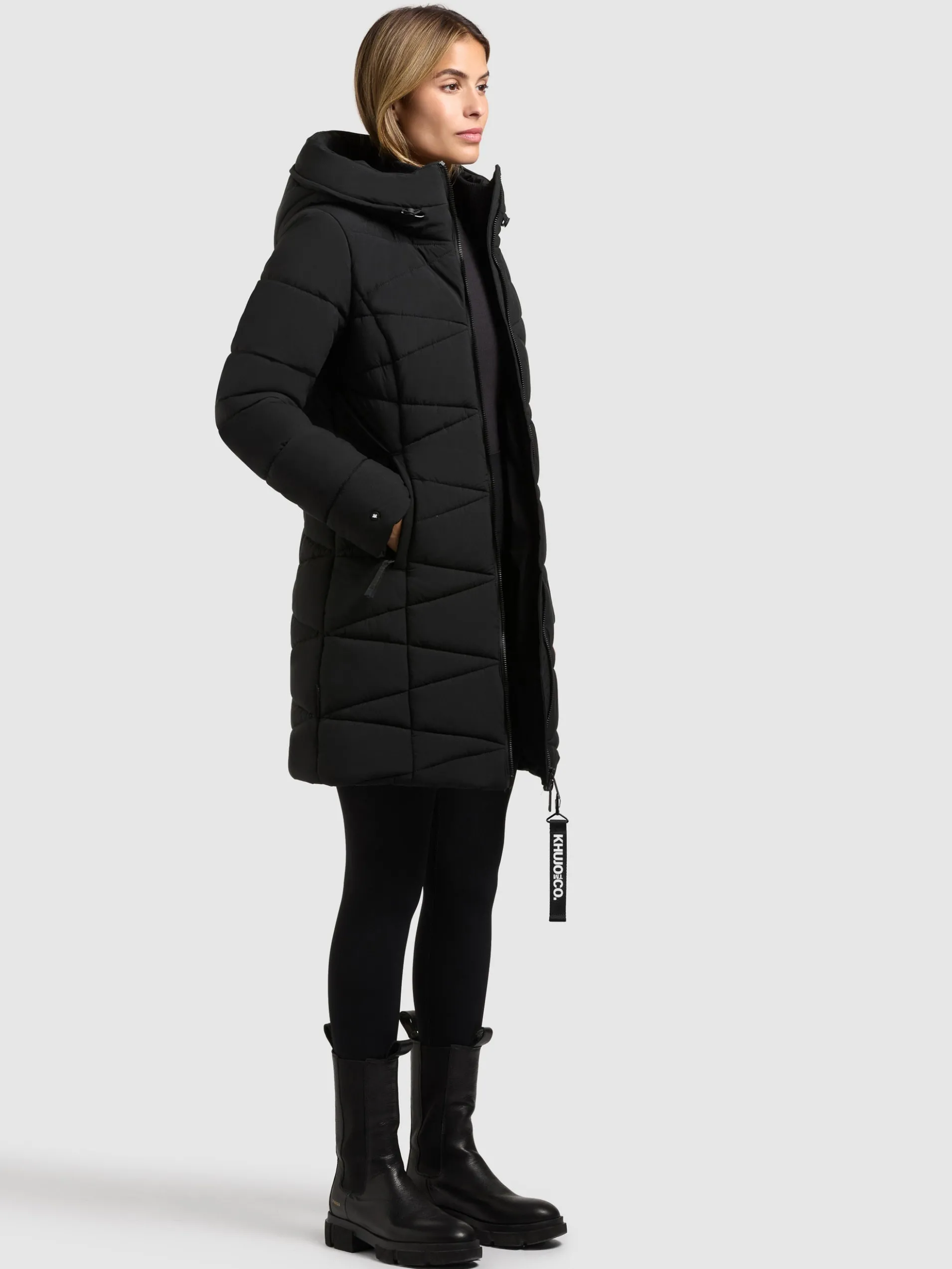 Mantel TIFF BLACK