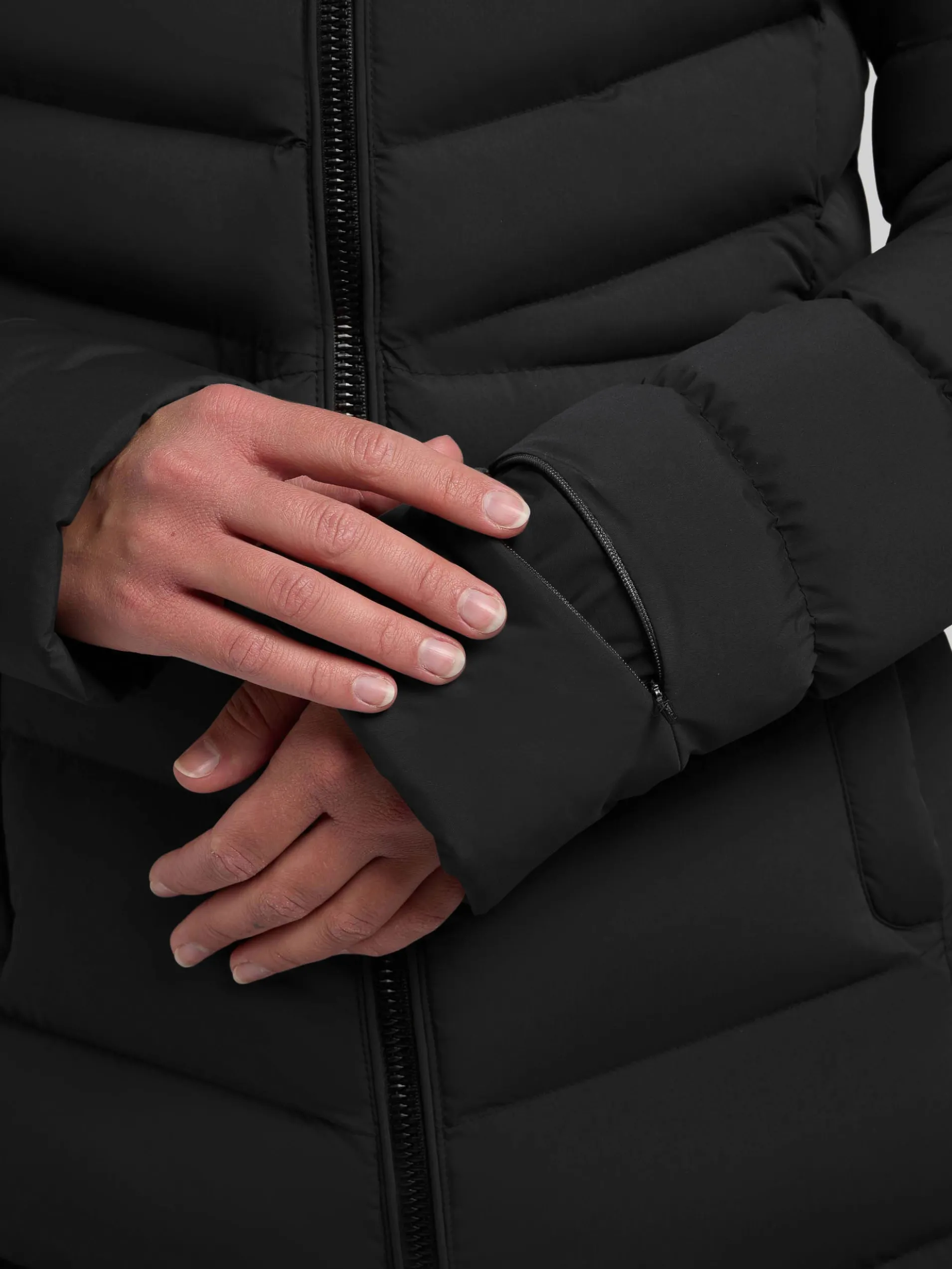 Mantel TUHANI5 BLACK